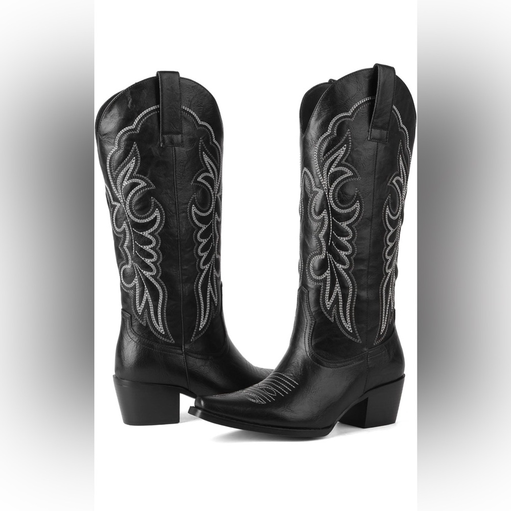 Women's Cowboy Boots - Picture 3 of 6